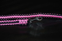 Hundeleine + passendes Halsband, rosa/schwarz Hundeleine + passendes Halsband, rosa/schwarz